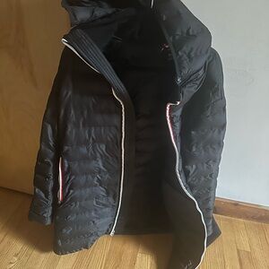 GAP Black Puffer Jacket with Red Accents